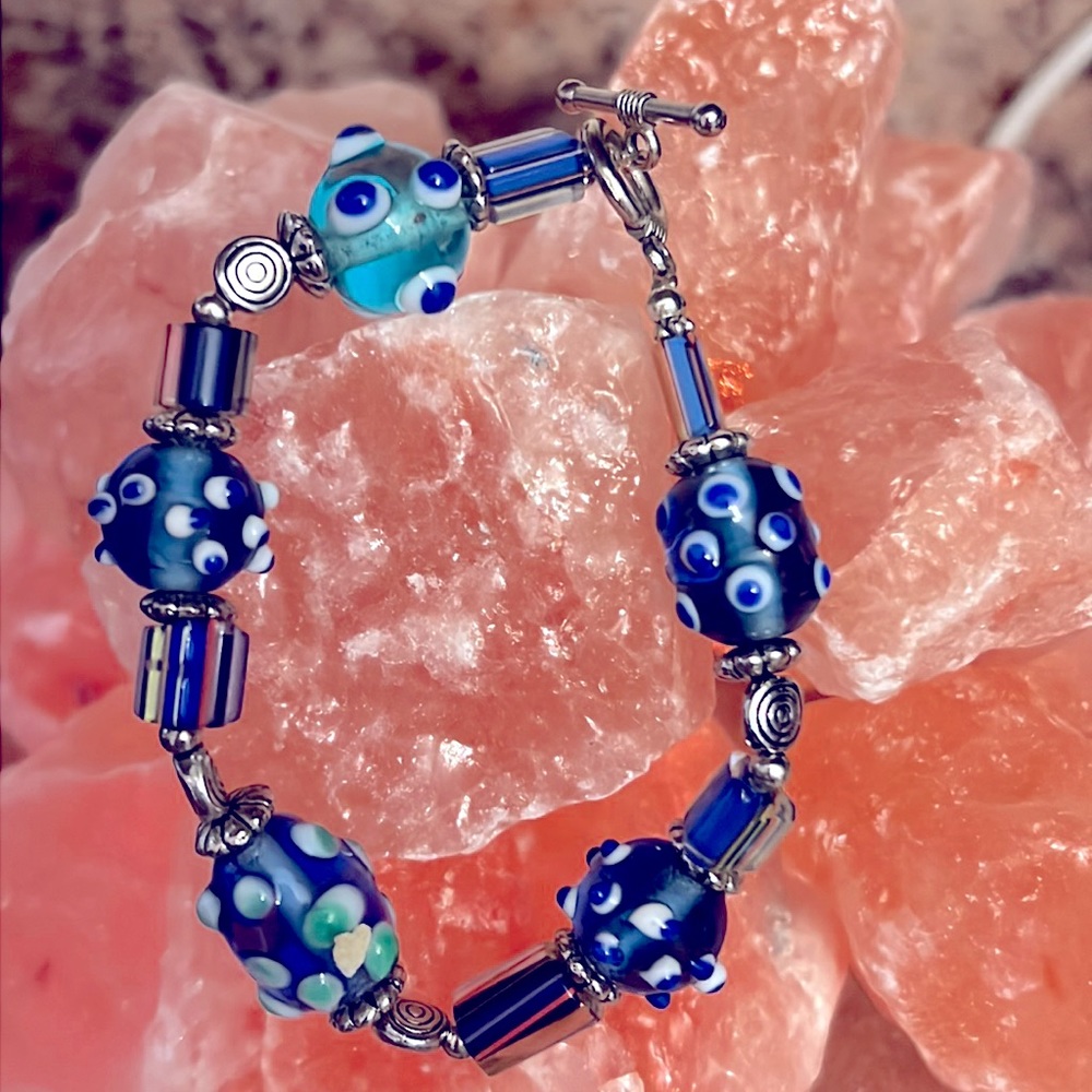 Glass cake beads bracelet